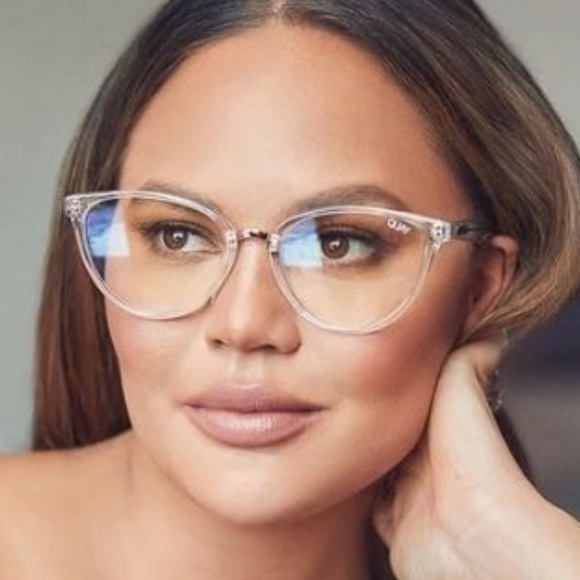 Quay Blue Light Blocking Glasses - Pink/Clear Cat Eye Frames - Picture 6 of 7